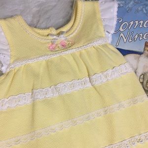 [Baby Headquarters] Lace Trimmed Romper